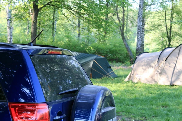Auto in de zomer camping — Stockfoto