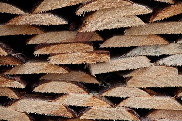 Pilha de madeira áspera — Fotografia de Stock