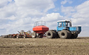 Traktor alanında