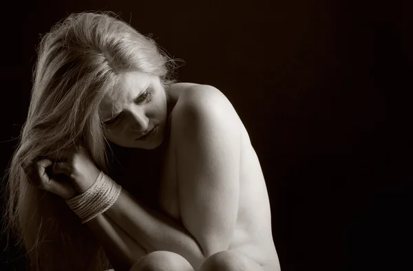 Mulher vítima de violência doméstica e abuso — Fotografia de Stock