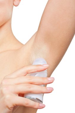 kadın deodorant kullanır