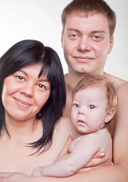 Família feliz, mãe, pai e bebê — Fotografia de Stock