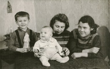 eski bir aile fotoğrafı