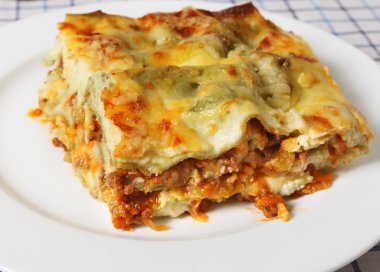 Lasagne verde slice