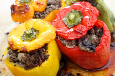 Fırından biber dolması