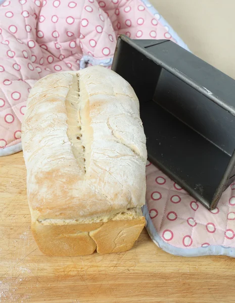 Oven fresh bread vertical — Stock Photo, Image