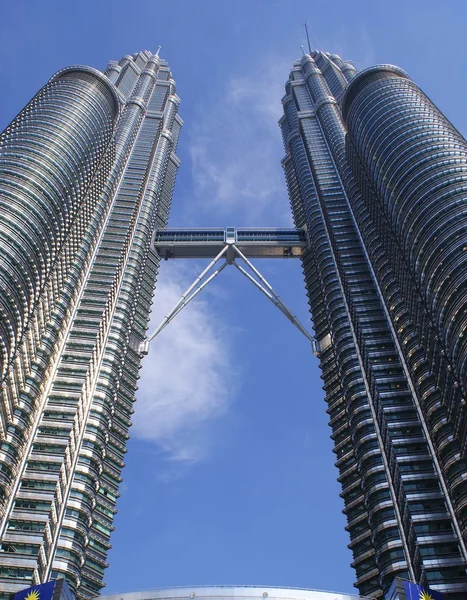国油双峰塔，在吉隆坡，马来西亚 — 图库照片
