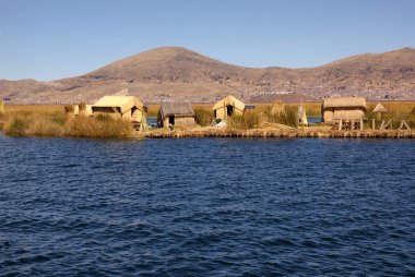 Uros - titcaca gölün Peru yüzen ada