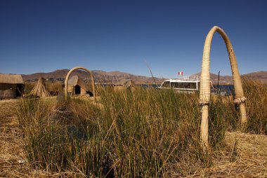 Uros - titcaca gölün Peru yüzen ada