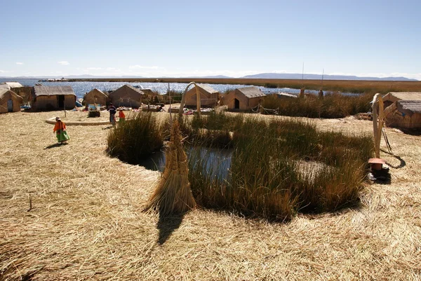 Uros - Ilha flutuante no lago titcaca no Peru — Fotografia de Stock