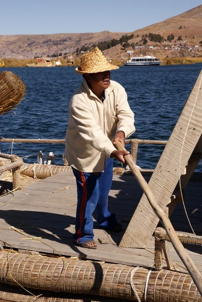 Uros - Ilha flutuante no lago titcaca no Peru — Fotografia de Stock