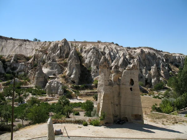 Uchisar cave city i Kappadokien, Turkiet — Stockfoto