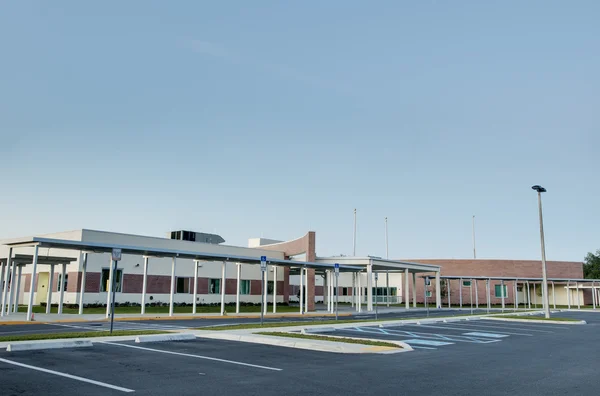 New Elementary School — Stock Photo, Image