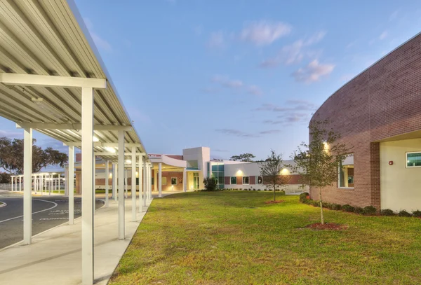 Základní škola v crystal river florida — Stock fotografie