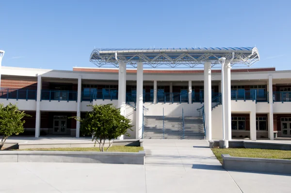 Okulun yeni bina — Stok fotoğraf
