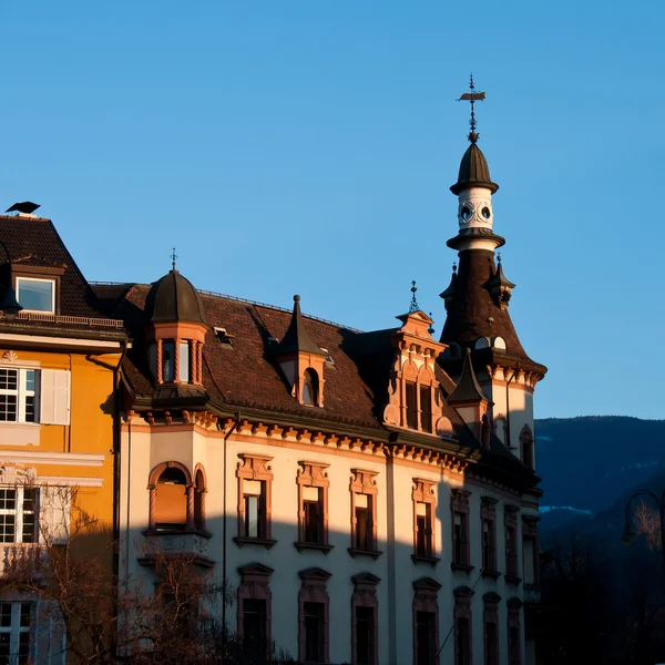 Bolzano-Bozen: Piazza Walther von der Vogelweide — Fotografia de Stock