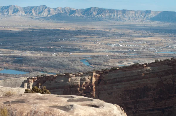 Piscines rocheuses sur la bordure du monument national du Colorado — Photo