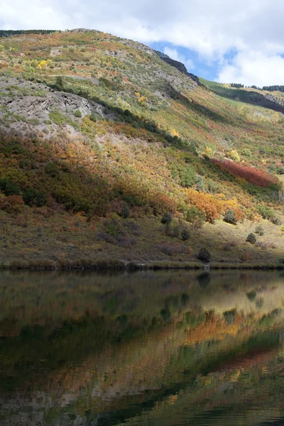 在秋季的海狸湖 — 图库照片