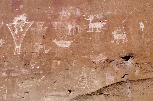 Petroglyphs from several periods — Stock Photo, Image