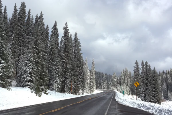 Highway 65 dopo una prima neve Immagine Stock
