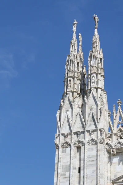 Detail of the spires of the famous duomo of Milan — Stock Photo, Image