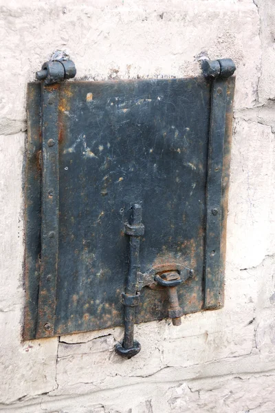 Ușă metalică de epocă — Fotografie, imagine de stoc