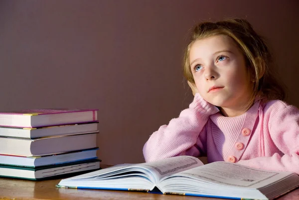 Studeren meisje & boeken — Stockfoto