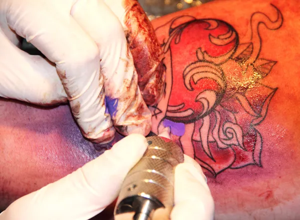Making of tattoo — Stock Photo, Image