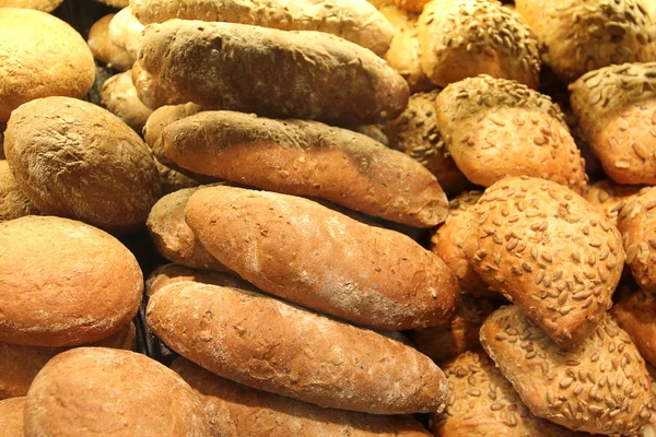Aptitretande bröd på showcase — Stockfoto
