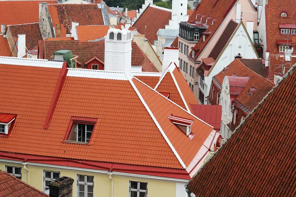 Telhados de Tallinn velho — Fotografia de Stock