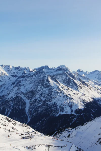 Зимние горы — стоковое фото