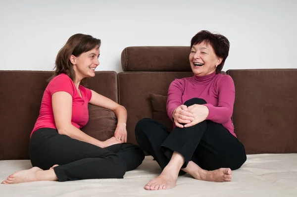 Mother and daughter at home — Stock Photo, Image