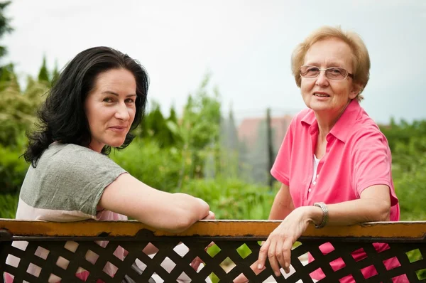 Senior mother with daughter — Stock Photo, Image