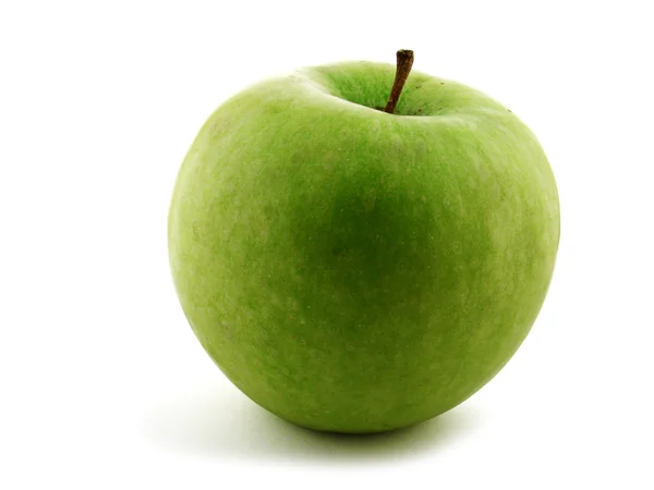 Zielone jabłko na białym tle. — Zdjęcie stockowe