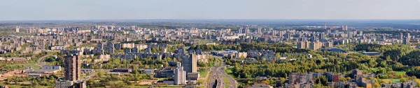 Ráno ve městě vilnius - letecký pohled na kapitálu. — Stock fotografie