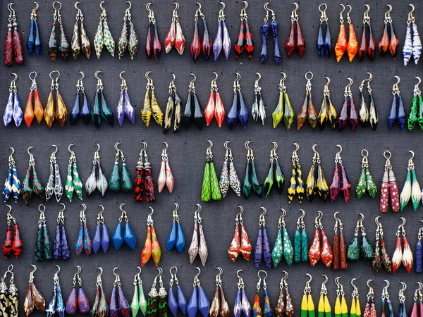 Ohrringe Kollektion - verschiedene Farben und Formen — Stockfoto