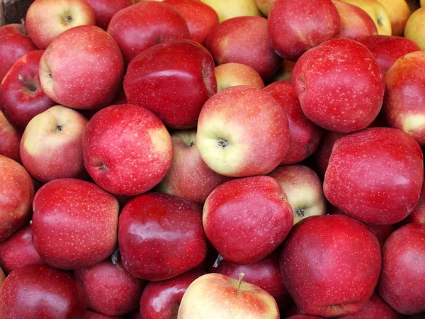 Antecedentes con alimentos - manzanas rojas frescas —  Fotos de Stock