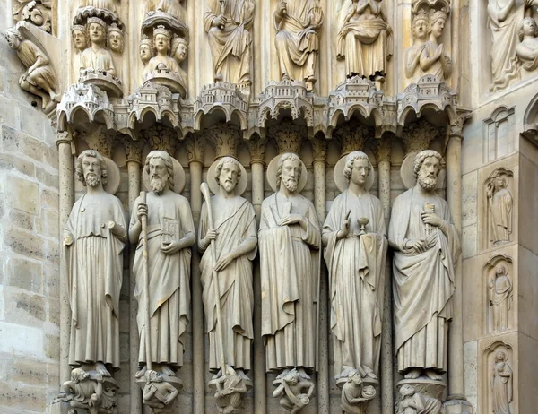 Gli apostoli, Notre Dame de Paris (Francia) ) — Foto Stock