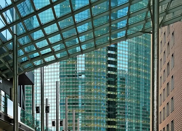 Reflections of buildings — Stock Photo, Image