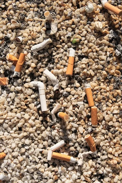 Verbruikte sigaretten — Stockfoto