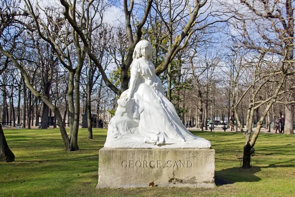 Статуя Жоржа Санда — стоковое фото
