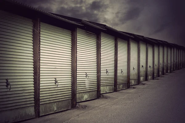 Portas de garagem — Fotografia de Stock