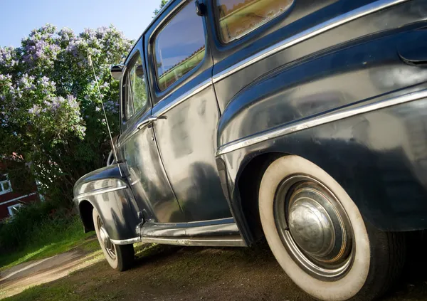 Svart vintage bil — Stockfoto