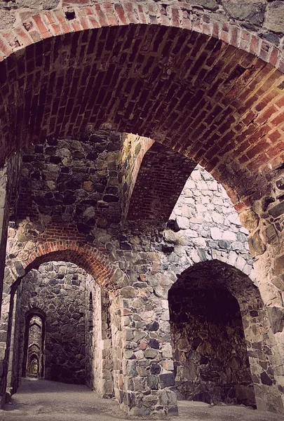 Старовинні руїни з арками — стокове фото