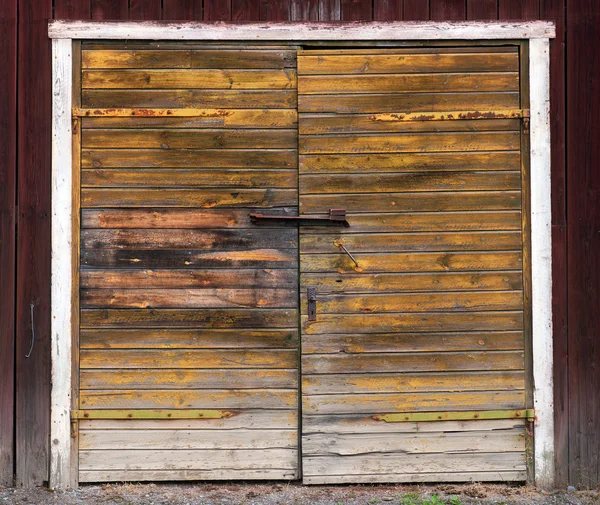 Porta dupla de madeira — Fotografia de Stock