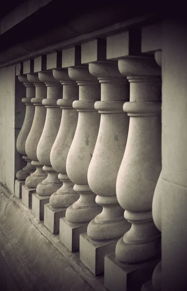 Винтажные колонны — стоковое фото
