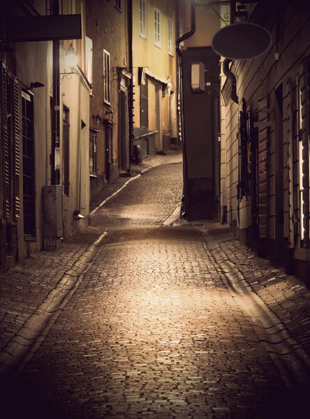 Narrow street in the old town of Stockholm at night