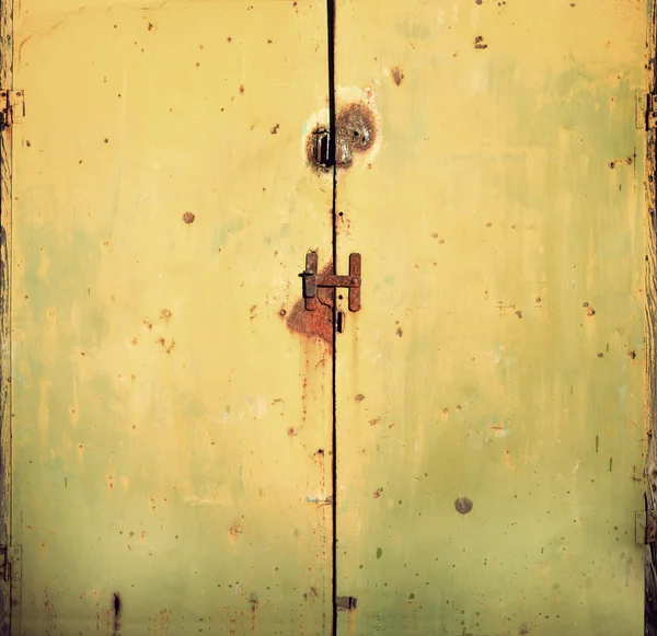Rusty metal door — Stock Photo, Image