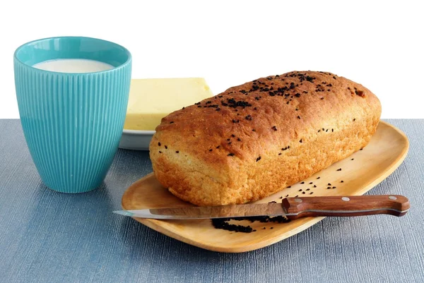 パン、バター、牛乳の朝食用のパン — ストック写真