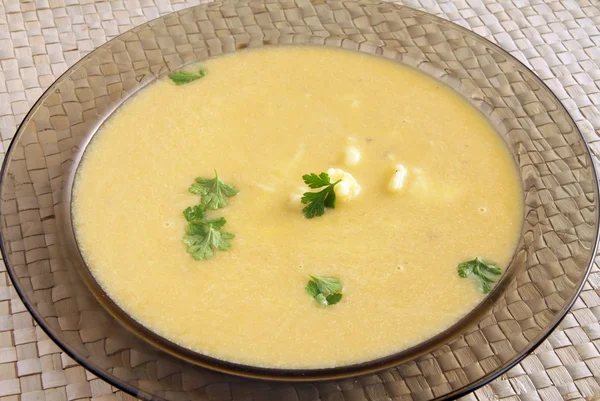 Zupa dyniowa z makaronem — Zdjęcie stockowe